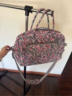 Vera Bradley Pink Paisley Quilted Travel Bag